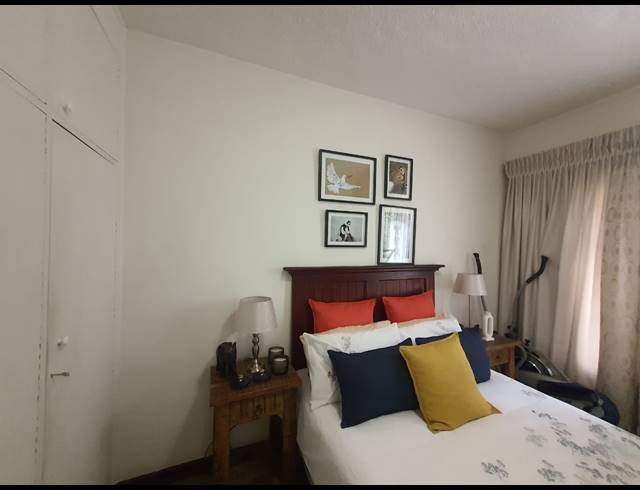 2 BEDROOM FLAT FOR SALE IN VANDERBIJLPARK SW 5